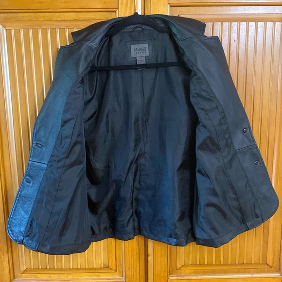 Women’s Genuine Leather Jacket - Picture 4 of 7